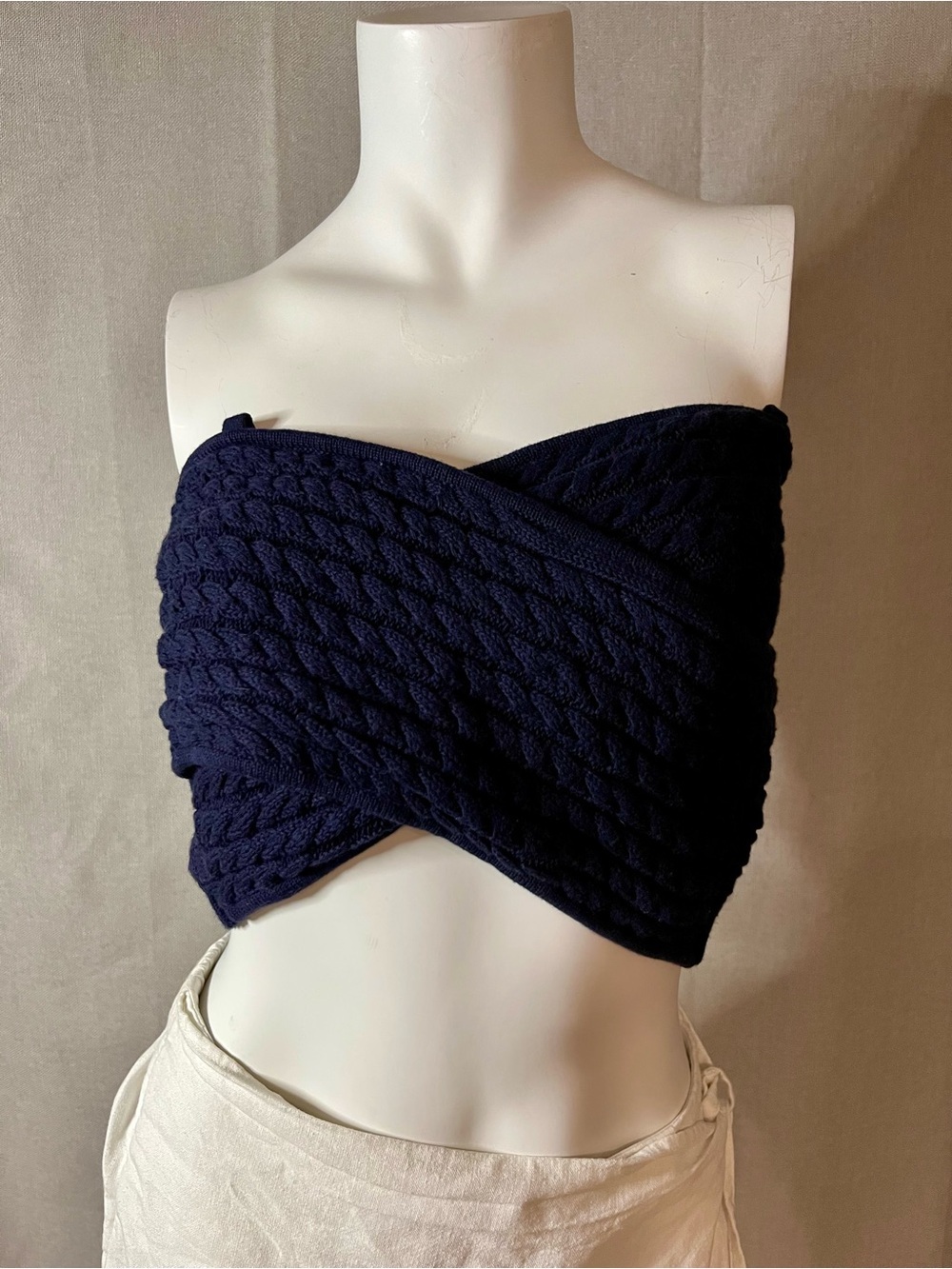 AMUR Navy Twist Wool/Cotton Blend Cabled Crop L